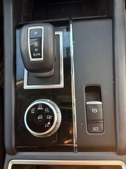 2025 Mitsubishi Outlander LS