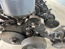 0 Semeato Pd 17 - 3M 6 Row Double Disc Seeder With Front Coulters RED