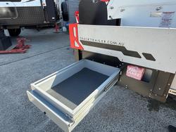 2018 Track Trailer T'van