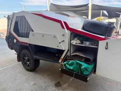 2018 Track Trailer T'van