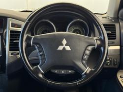 2020 Mitsubishi
Pajero GLX