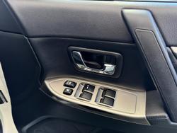 2020 Mitsubishi
Pajero GLX