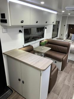 2025 Design RV Forerunner Van 5-2+ 21'