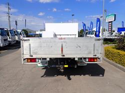 2018 ISUZU NPR 65-190 WHITE