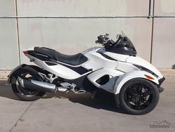 2010 Can-Am Spyder RSS SE5 Spyder RSS White