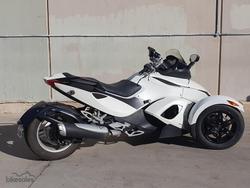 2010 Can-Am Spyder RSS SE5 Spyder RSS White