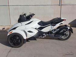 2010 Can-Am Spyder RSS SE5 Spyder RSS White