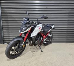 2023 Honda CB750 (HORNET) WHITE