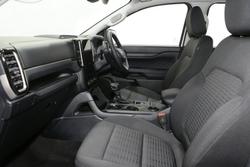 2024 Ford
                Everest Ambiente