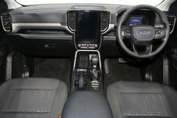2024 Ford
                Everest Ambiente