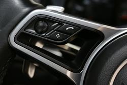 2023 Porsche
718 Boxster