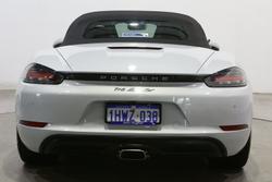2023 Porsche
718 Boxster