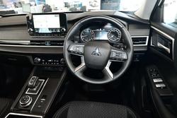 2024 Mitsubishi Outlander LS