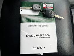 2020 Toyota
                Landcruiser GX