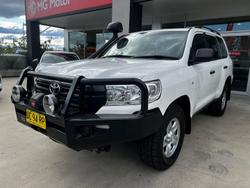 2020 Toyota
                Landcruiser GX