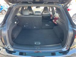 2020 MG
                HS Essence Anfield Edition