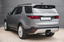 2025 Land Rover
Discovery D350 S