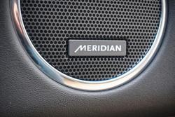 2024 Land Rover Discovery Sport P300e Dynamic SE