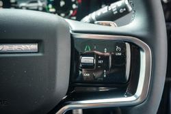 2024 Land Rover Discovery Sport P300e Dynamic SE