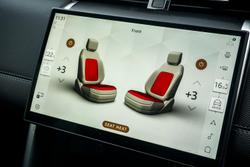 2024 Land Rover Discovery Sport P300e Dynamic SE