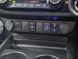 2020 Toyota Hilux SR5 GUN126R 4X4 Dual Range White