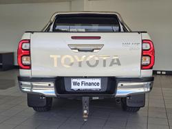 2020 Toyota Hilux SR5 GUN126R 4X4 Dual Range White