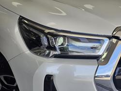 2020 Toyota Hilux SR5 GUN126R 4X4 Dual Range White