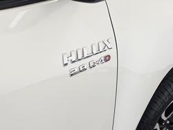 2020 Toyota Hilux SR5 GUN126R 4X4 Dual Range White