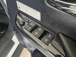 2020 Toyota Hilux SR5 GUN126R 4X4 Dual Range White
