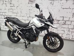 2024 Triumph Tiger 900 GT Tiger White