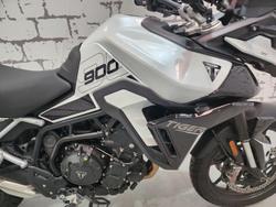 2024 Triumph Tiger 900 GT Tiger White