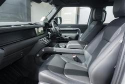 2024 Land Rover Defender 90 P400 X-Dynamic SE