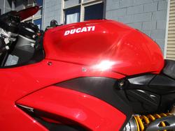 2021 DUCATI PANIGALE V2 RED