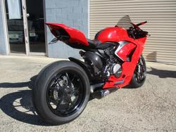 2021 DUCATI PANIGALE V2 RED
