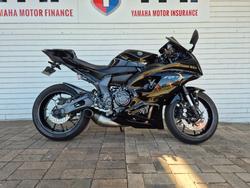 Yamaha YZF-R7LA