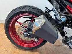 2024 Kawasaki Z900 (ZR900) Black / Red