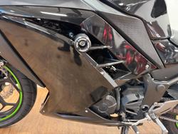 2013 Kawasaki NINJA 300 SE ABS GREEN
