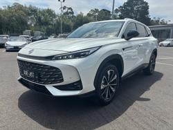 2025 MG HS Essence AS33 MY25 Pearl White