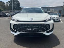 2025 MG HS Essence AS33 MY25 Pearl White