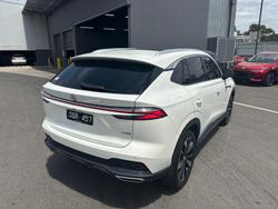 2025 MG HS Essence AS33 MY25 Pearl White