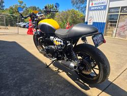 2017 TRIUMPH STREET CUP Yellow