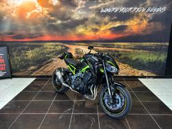 2018 Kawasaki ZR 900 BLACK