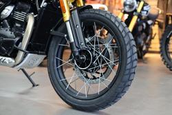 2025 Triumph Scrambler 400 XC Scrambler Yellow