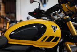2025 Triumph Scrambler 400 XC Scrambler Yellow