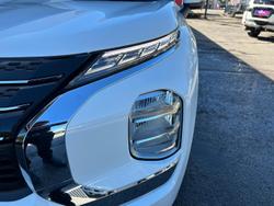 2022 Mitsubishi Outlander ES ZM MY22.5 White