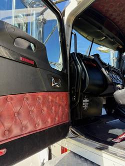2017 Kenworth T909 140t - AUTO TRANS WHITE