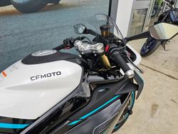 2023 CFMOTO 450 SR ABS
