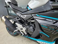 2023 CFMOTO 450 SR ABS