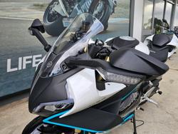 2023 CFMOTO 450 SR ABS