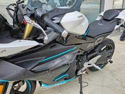 2023 CFMOTO 450 SR ABS